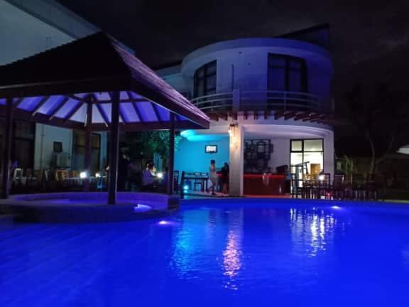 Discover Boracay Hotel Калибо Экстерьер фото
